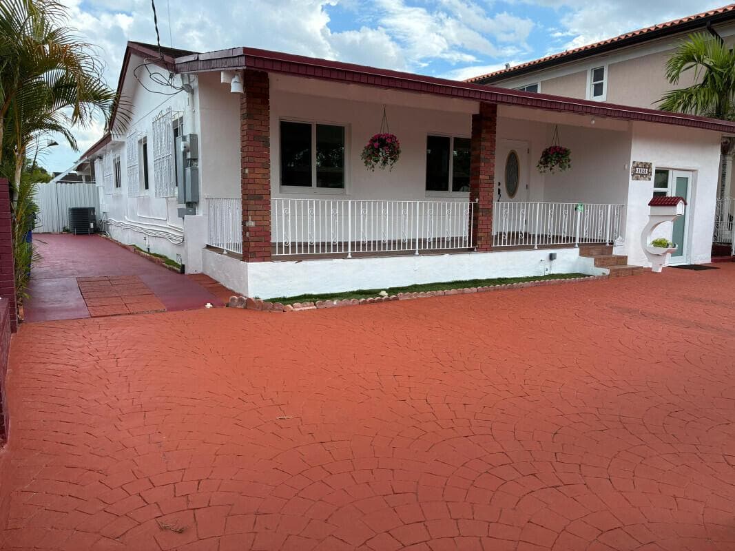 2828 SW 2nd Street, Miami FL 33135 photo 3