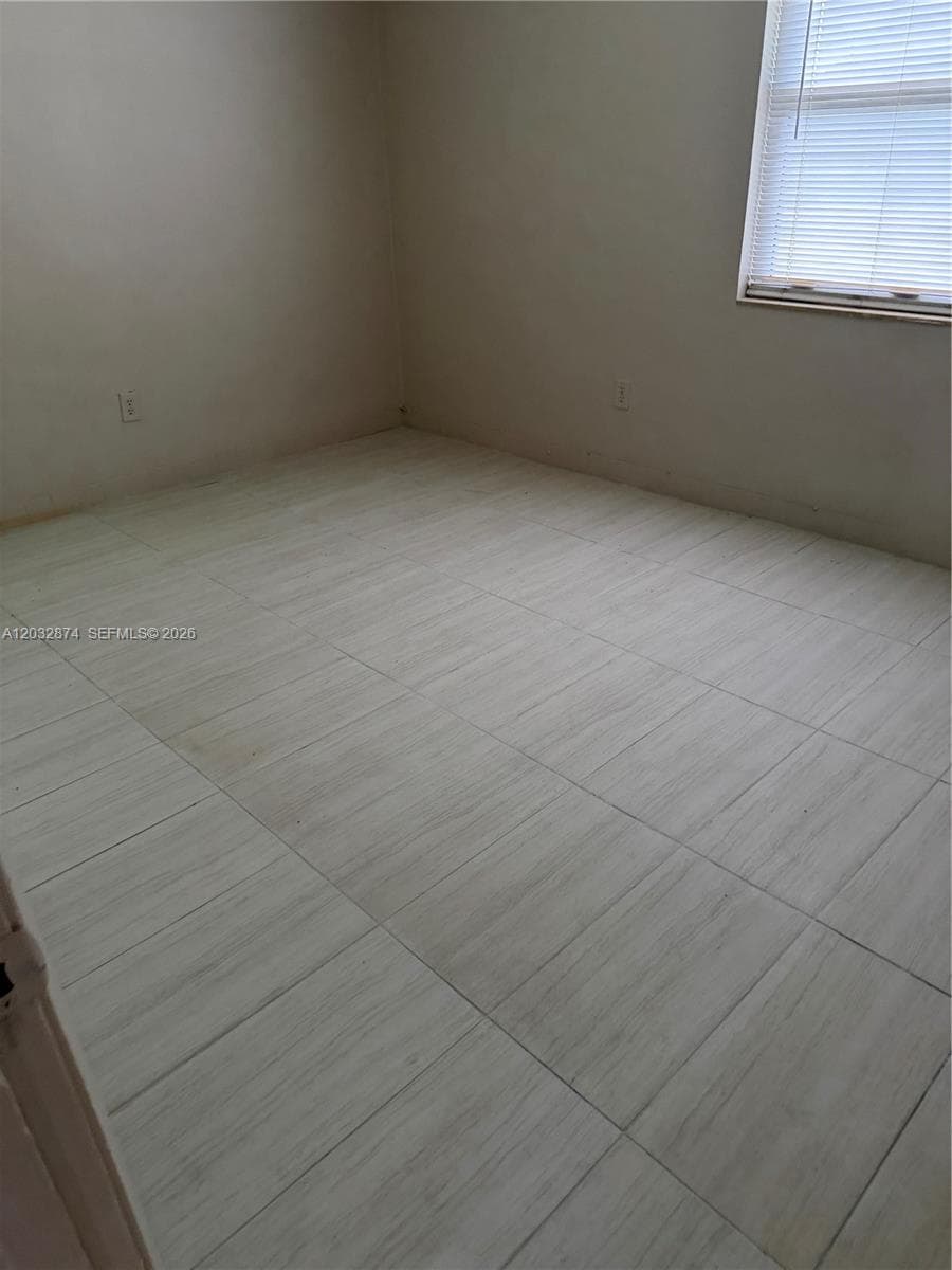 307 NW 12th Ave # 2, Fort Lauderdale FL 33311 photo 4