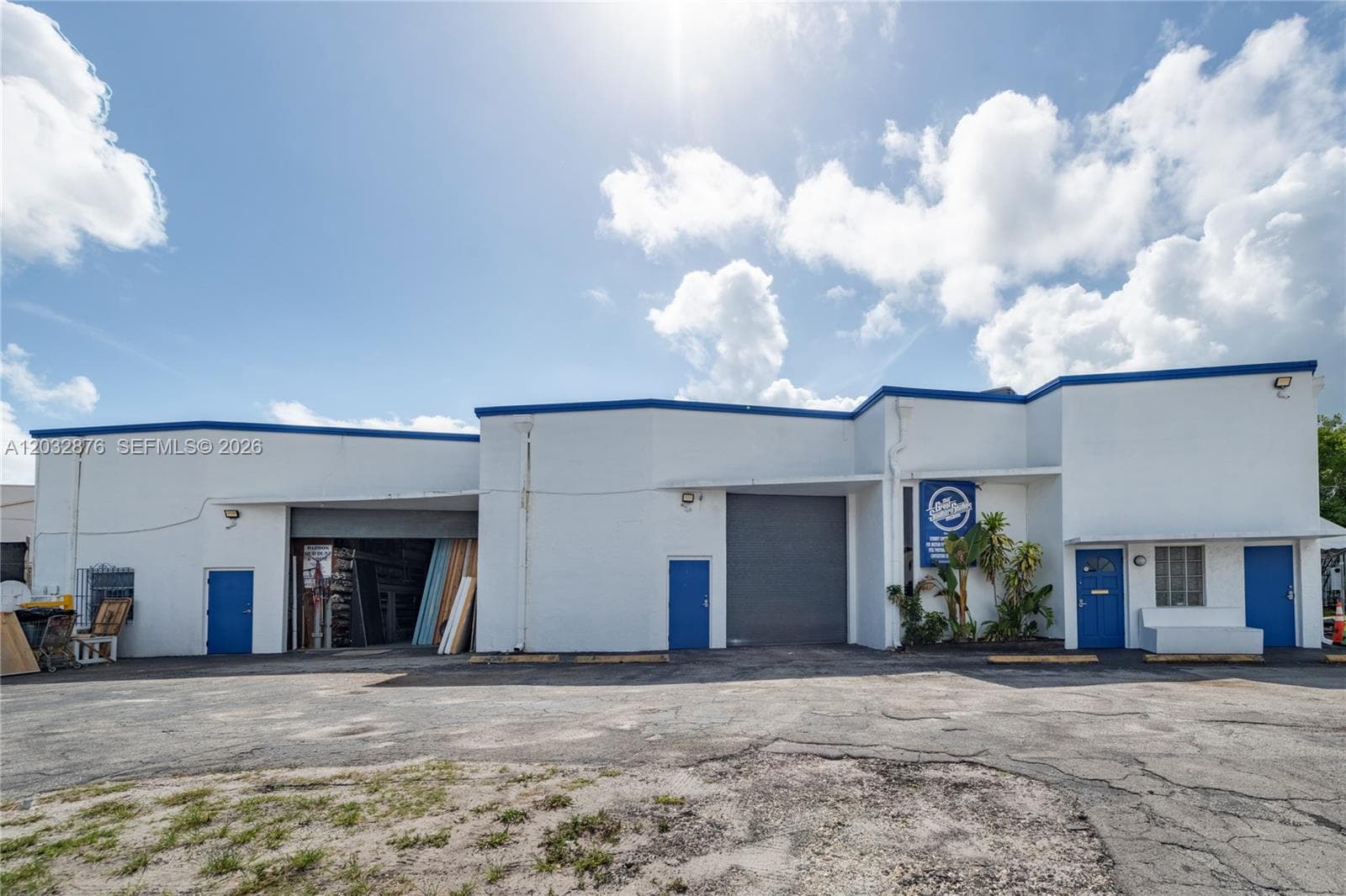 15221 NE 21st Ave, North Miami Beach FL 33162 photo 3