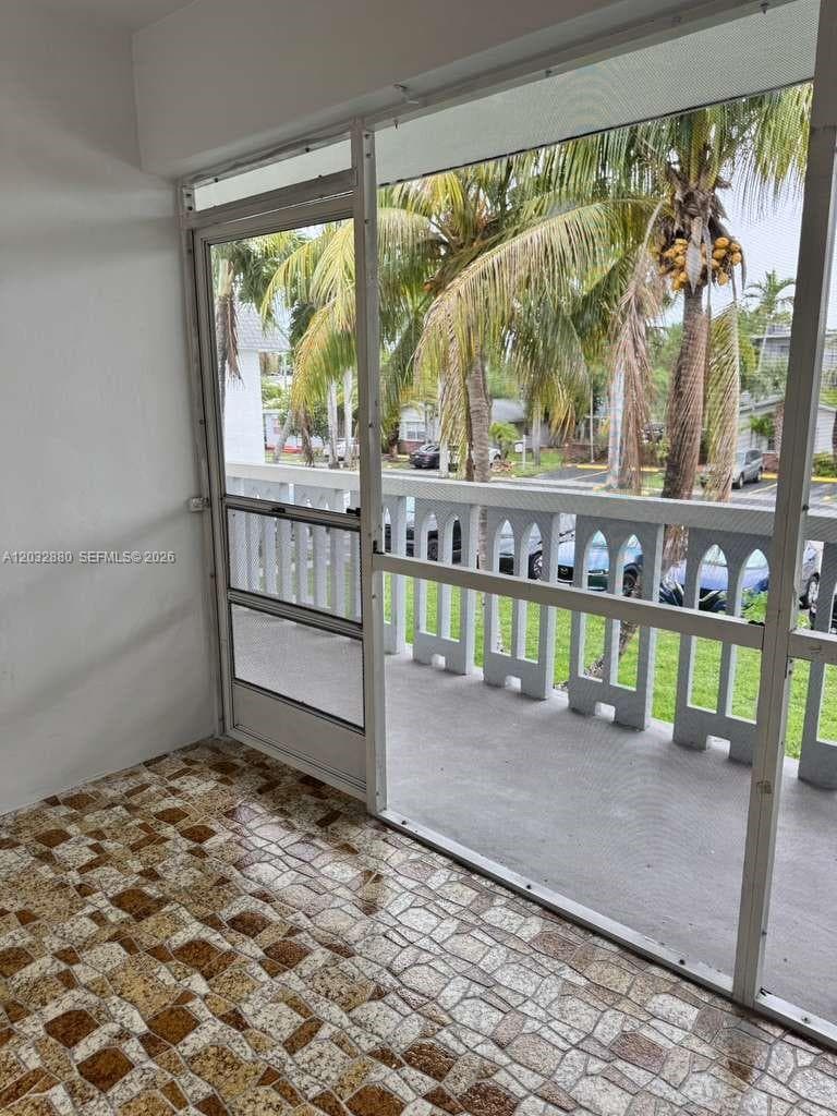 705 NE 2nd St # 11, Hallandale Beach FL 33009 photo 4