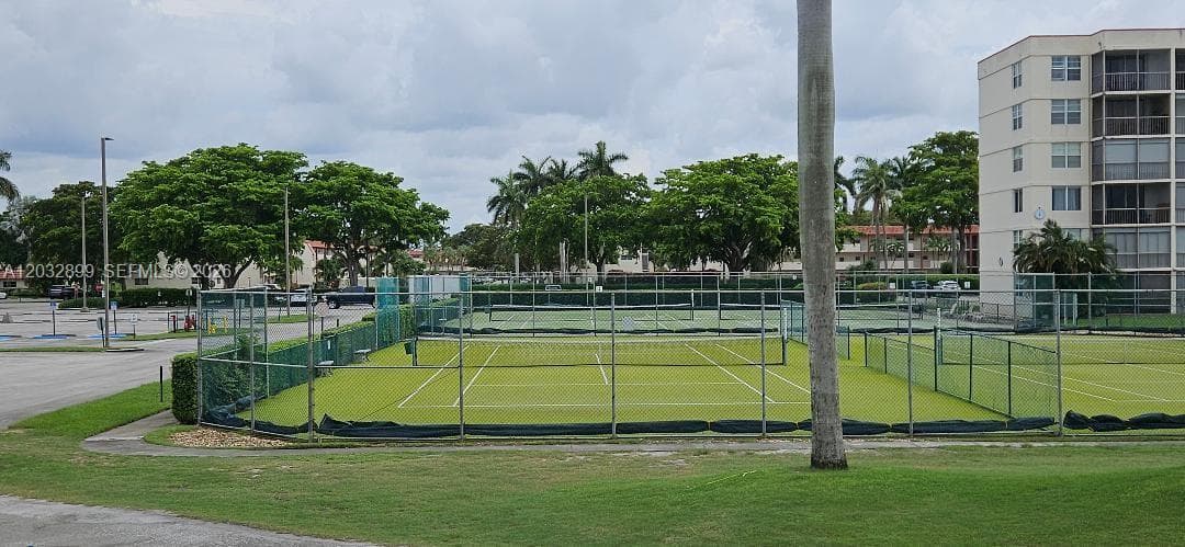 9823 S Hollybrook Lake Dr # 310, Pembroke Pines FL 33025 photo 4