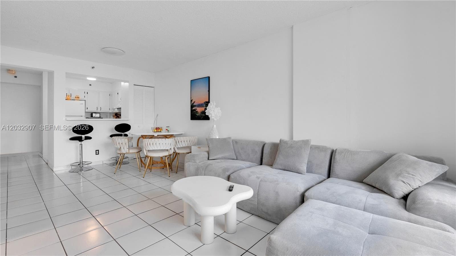 546 SW 1st St # 603, Miami FL 33130 photo 4