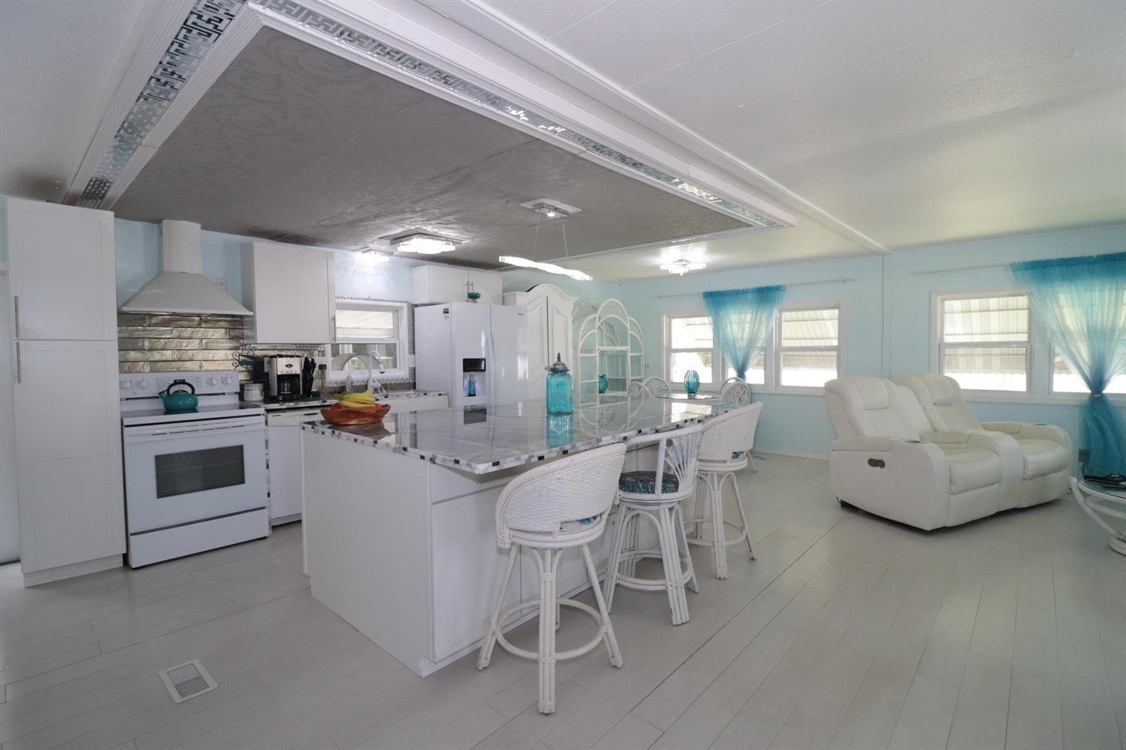 1011 Andros, Boynton Beach FL 33436 photo 3