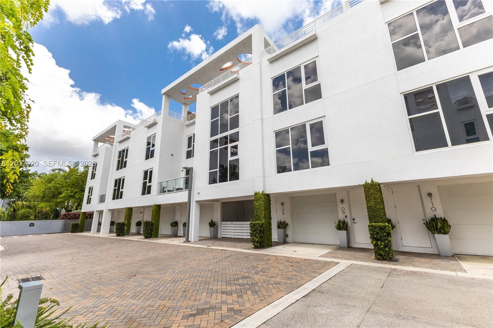 455 NE 39th St # 109, Miami FL 33137 photo 2
