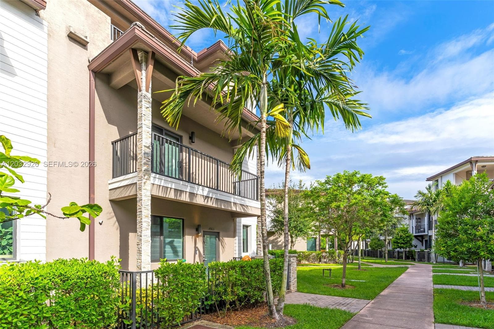 4963 NW 83rd Path # 4963, Doral FL 33166 photo 3