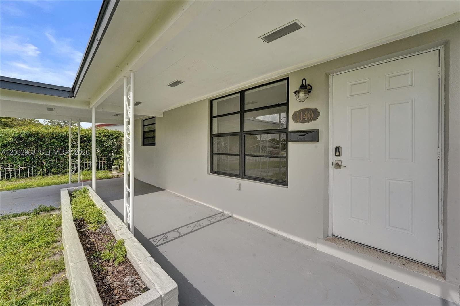1140 N 74th Way, Hollywood FL 33024 photo 4