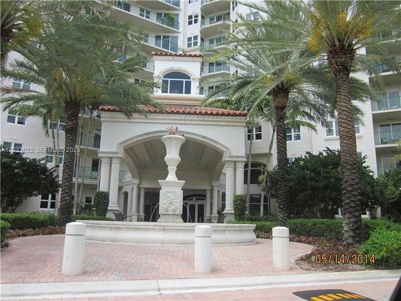 19900 E Country Club Dr # 218, Aventura FL 33180 photo 2