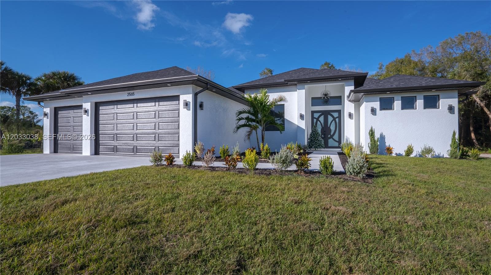 2565 28th Ave Se, Naples FL 34117