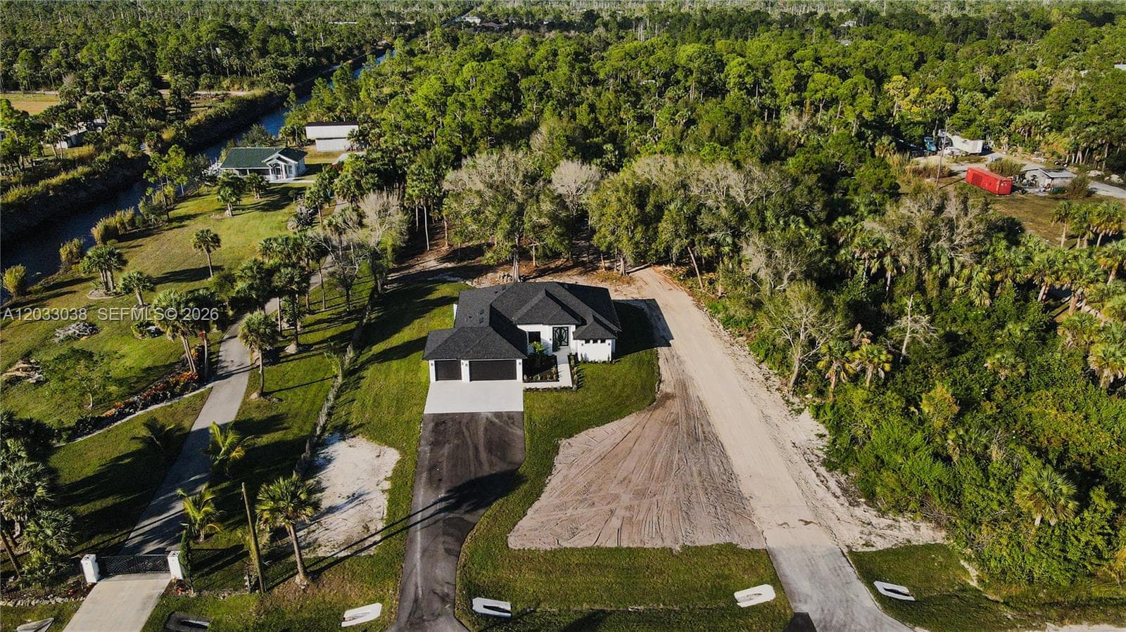 2565 28th Ave Se, Naples FL 34117 photo 5