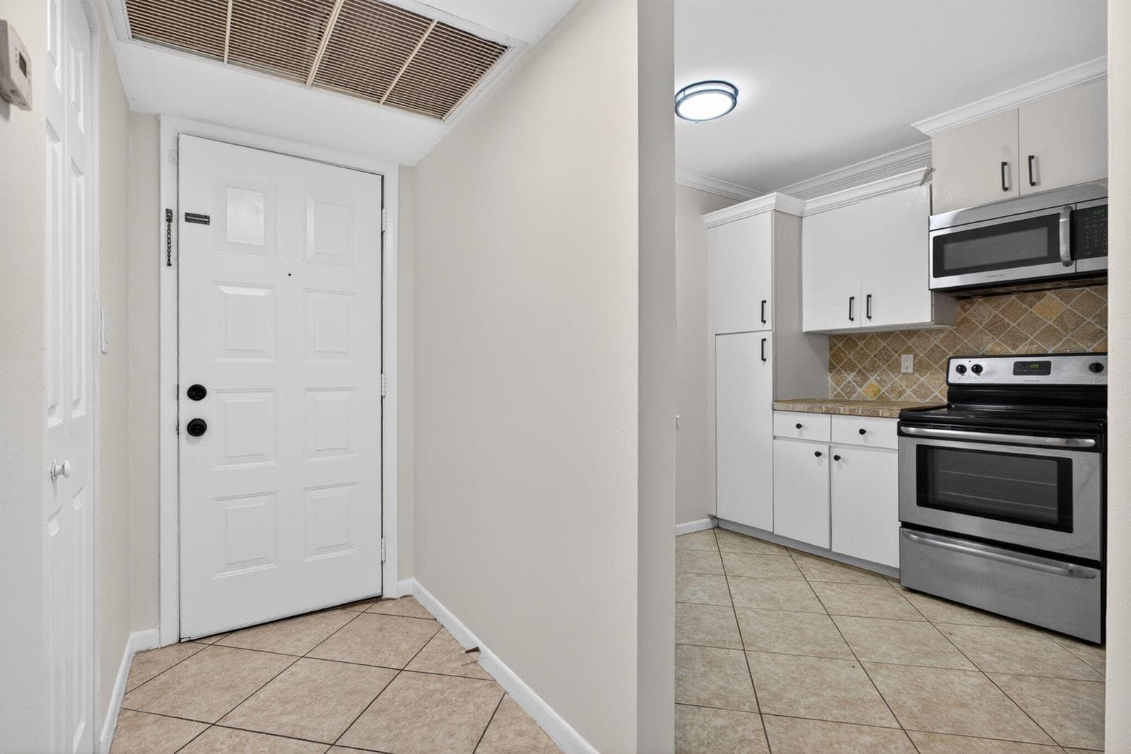 4251 Carambola Circle S, Coconut Creek FL 33066 photo 3