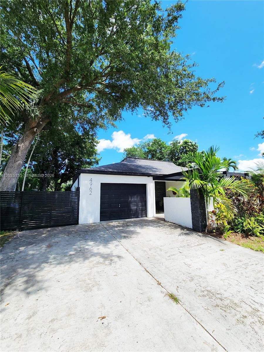 4962 SW 95th Ave, Cooper City FL 33328 photo 4