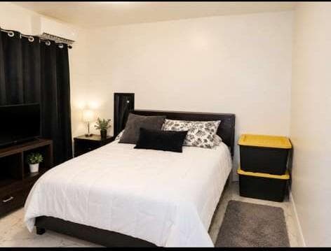 306 NE 6th Street # 4, Hallandale Beach FL 33009 photo 5
