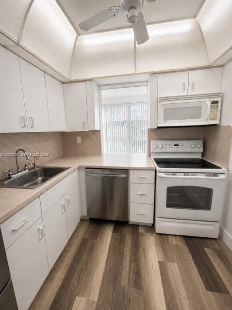 17560 Atlantic Blvd # 516, Sunny Isles Beach FL 33160 photo 3
