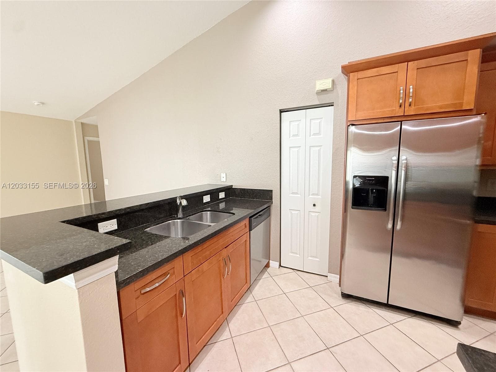 1530 Canary Island Dr, Weston FL 33327 photo 4
