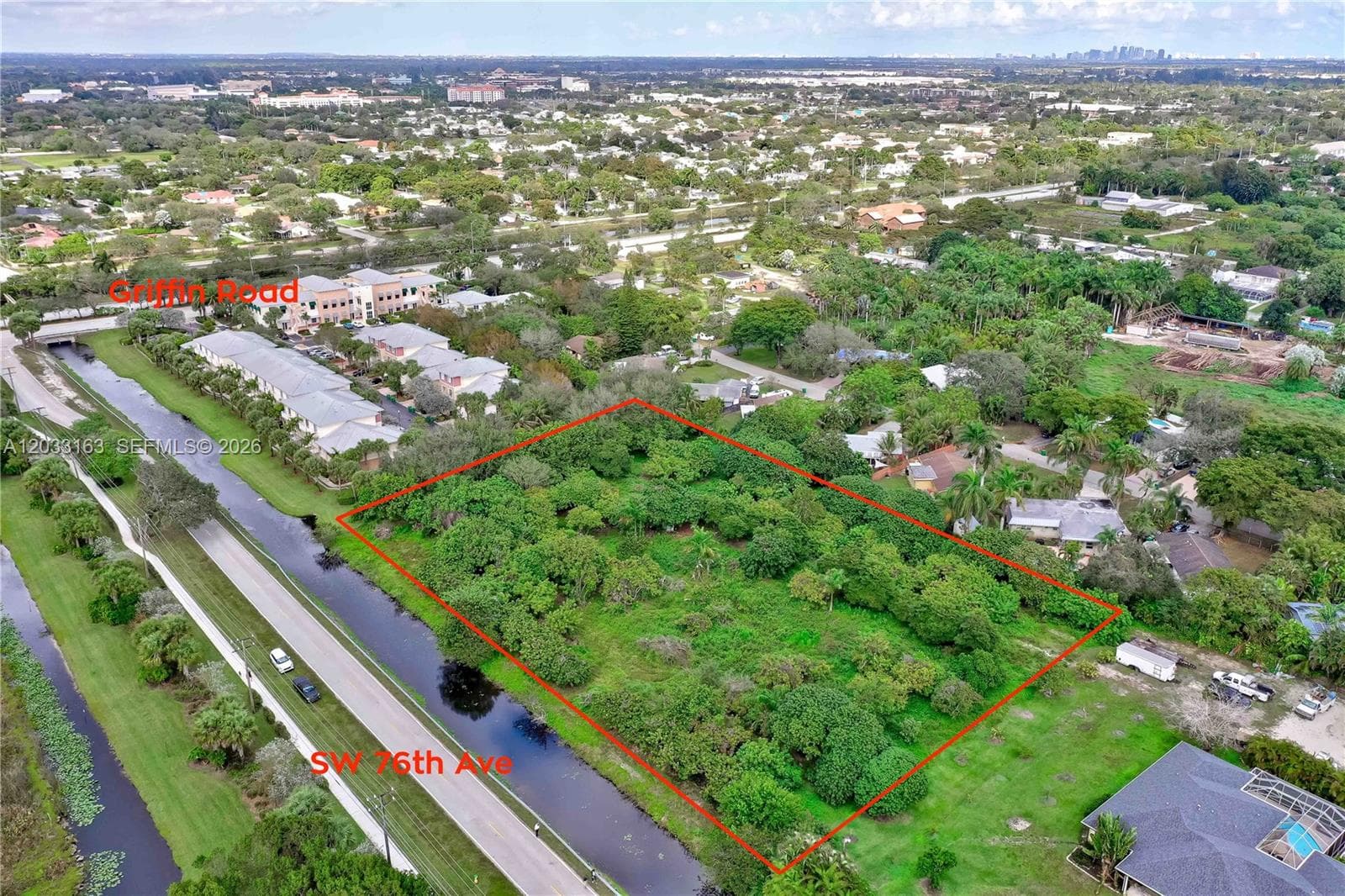 76 SW Ave, Davie FL 33314 photo 4