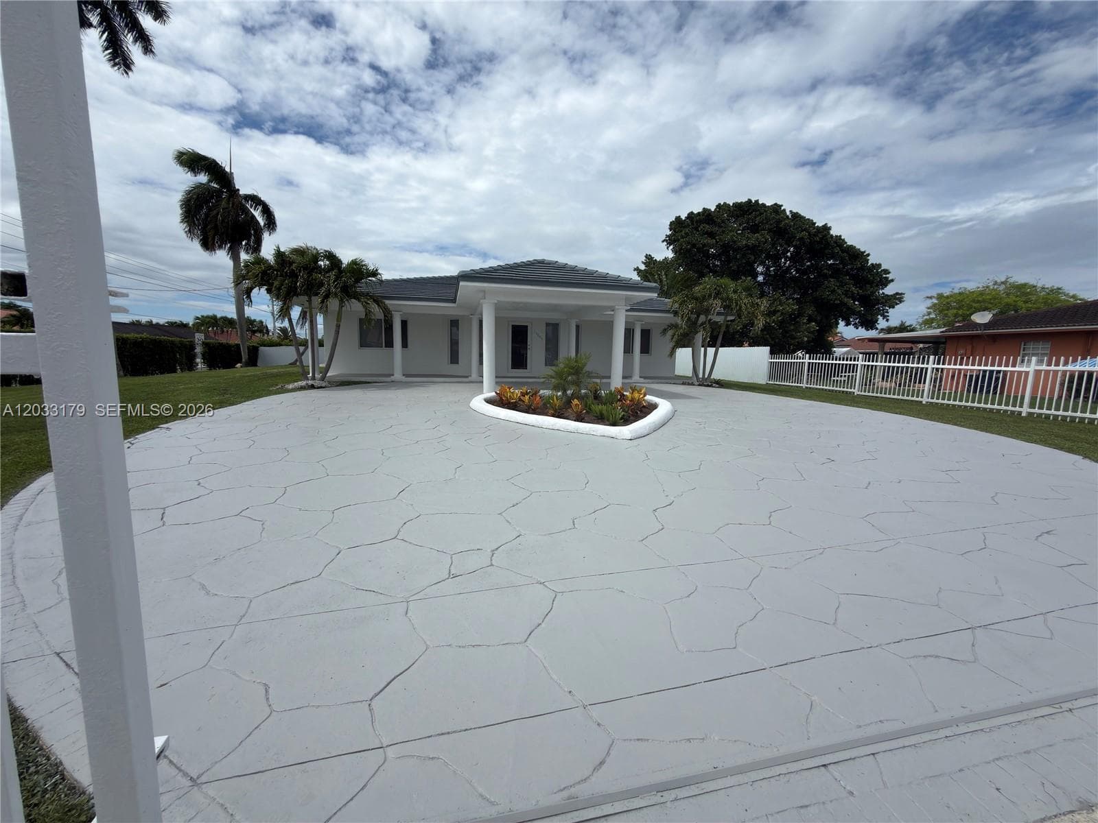 13895 SW 22nd St, Miami FL 33175 photo 2