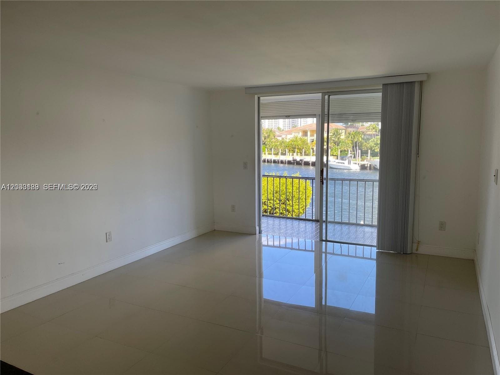 3030 Marcos Dr # T314, Aventura FL 33160 photo 5