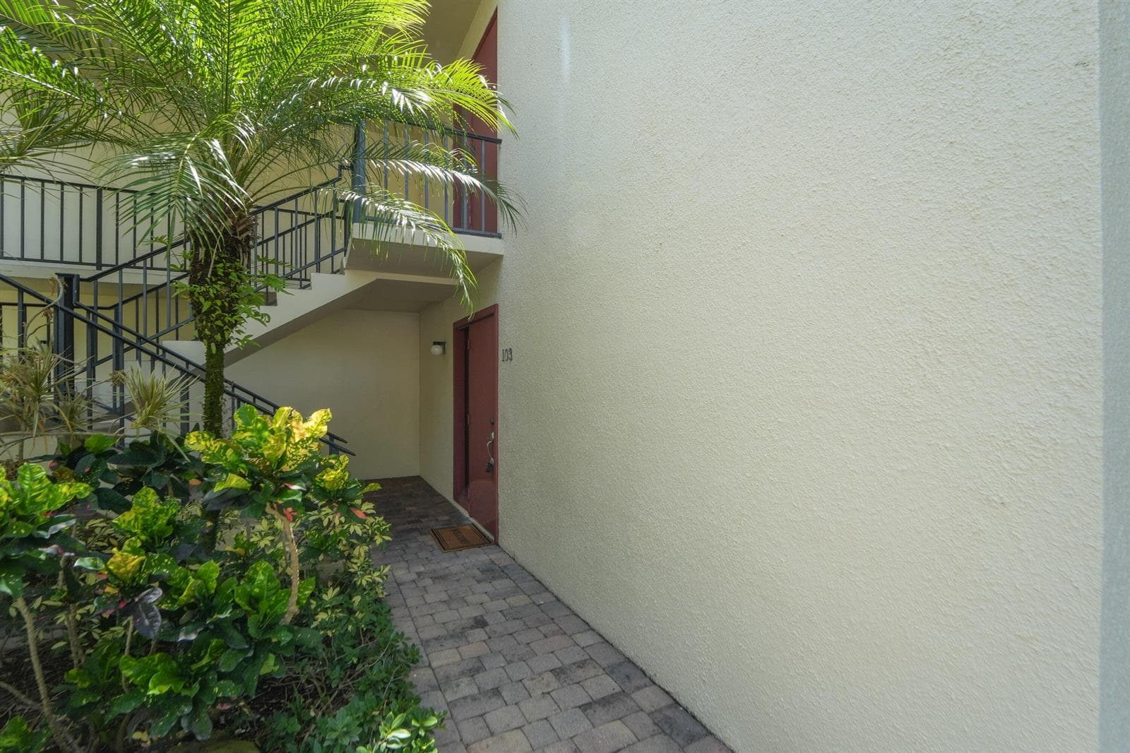 1700 Presidential Way # 103, West Palm Beach FL 33401 photo 2