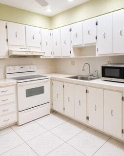 175 Flanders D, Delray Beach FL 33484 photo 4