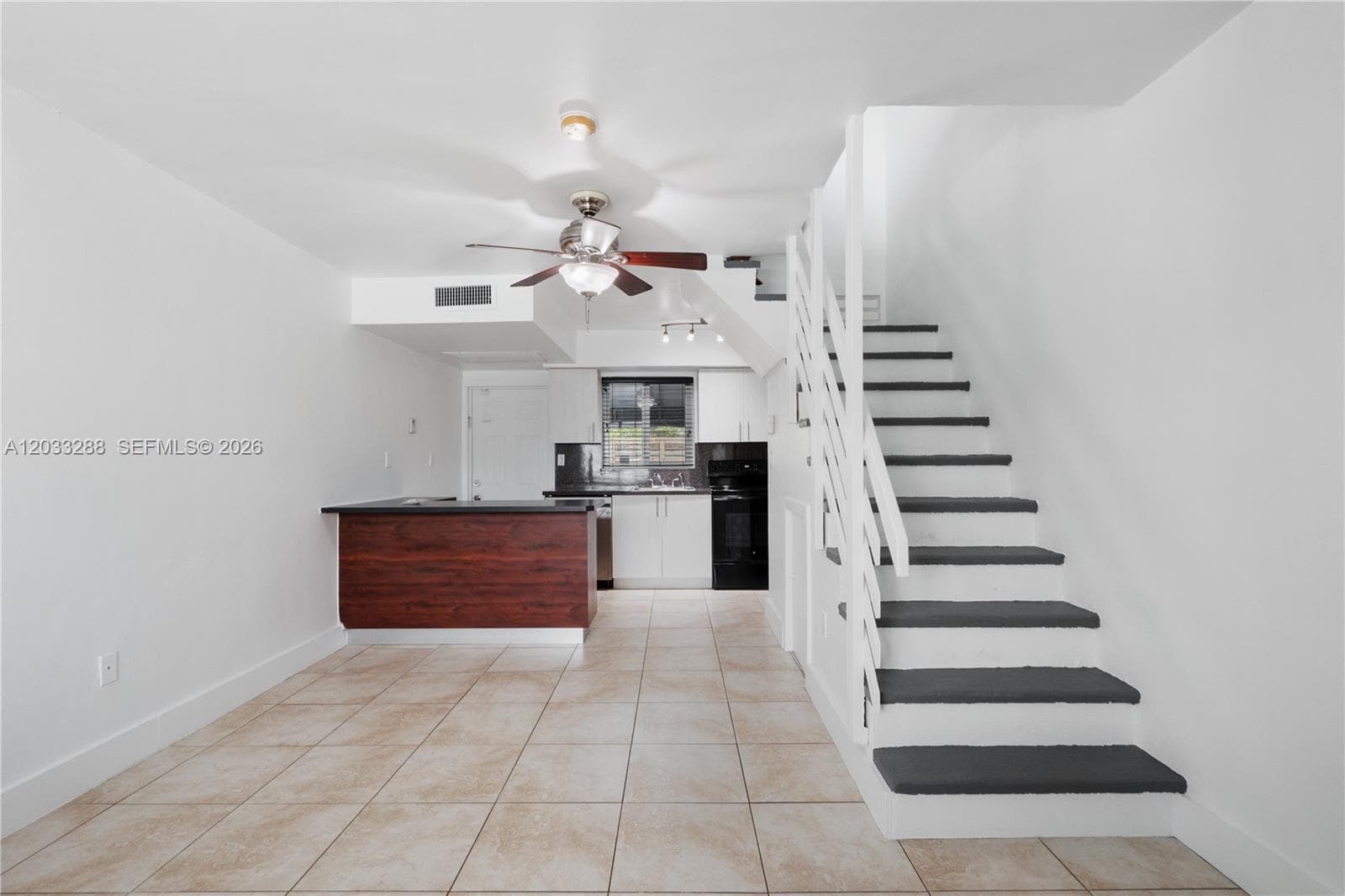 932 SW 6th St # 5, Miami FL 33130 photo 4