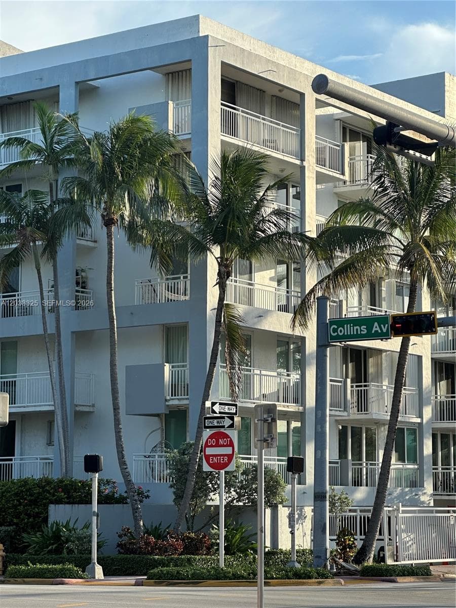 7832 Collins Ave # 406, Miami Beach FL 33141 photo 3