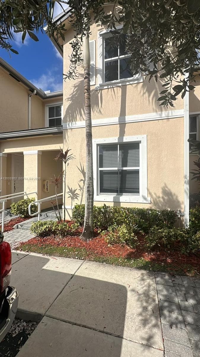 2819 SE 1st Dr # 9, Homestead FL 33033 photo 2