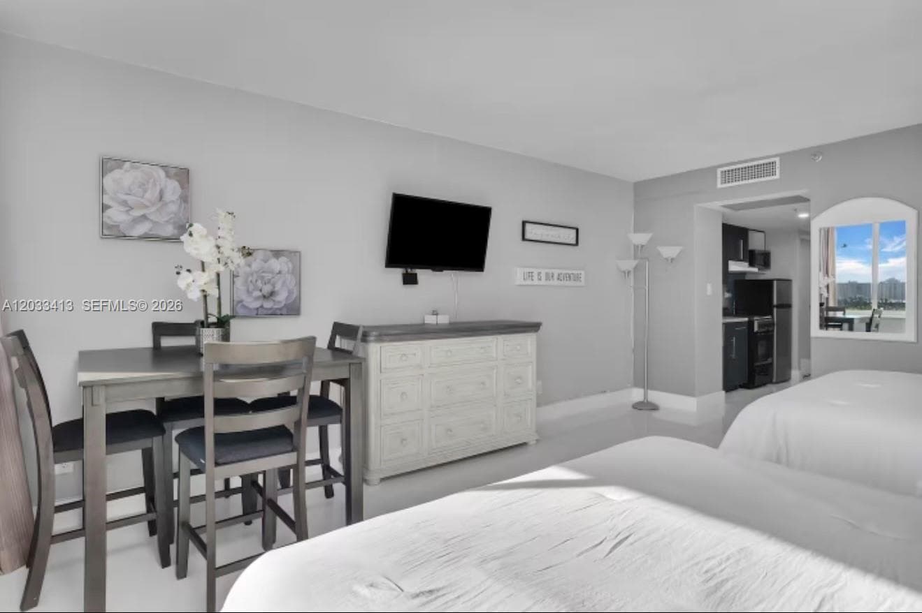 19201 Collins Ave # 440, Sunny Isles Beach FL 33160 photo 4