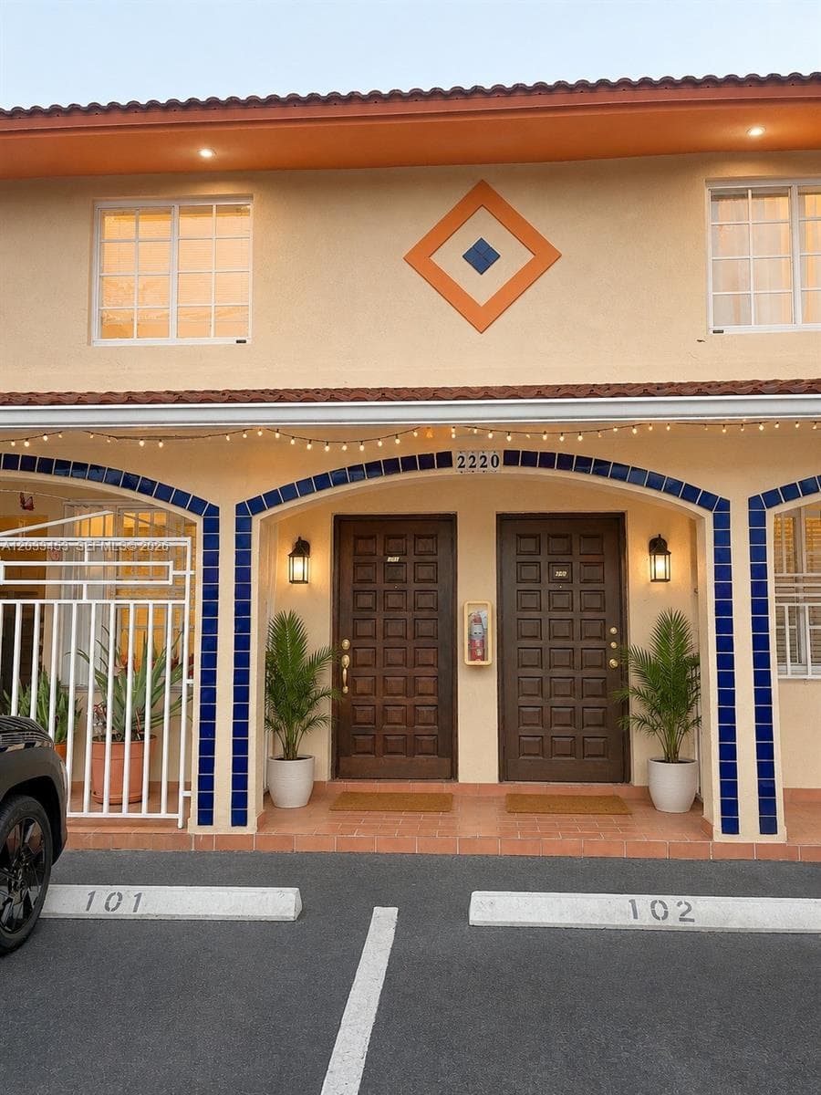 2220 W 74th St # 201-16, Hialeah FL 33016 photo 2