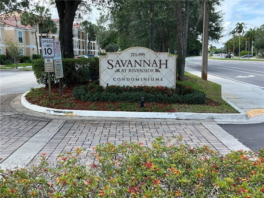 875 Riverside Drive # 725, Coral Springs FL 33071 photo 2