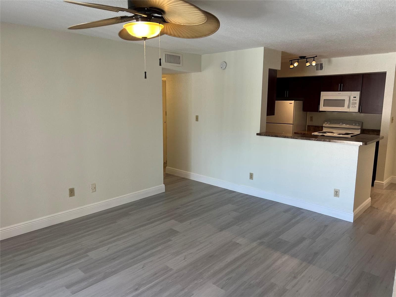 875 Riverside Drive # 725, Coral Springs FL 33071 photo 4