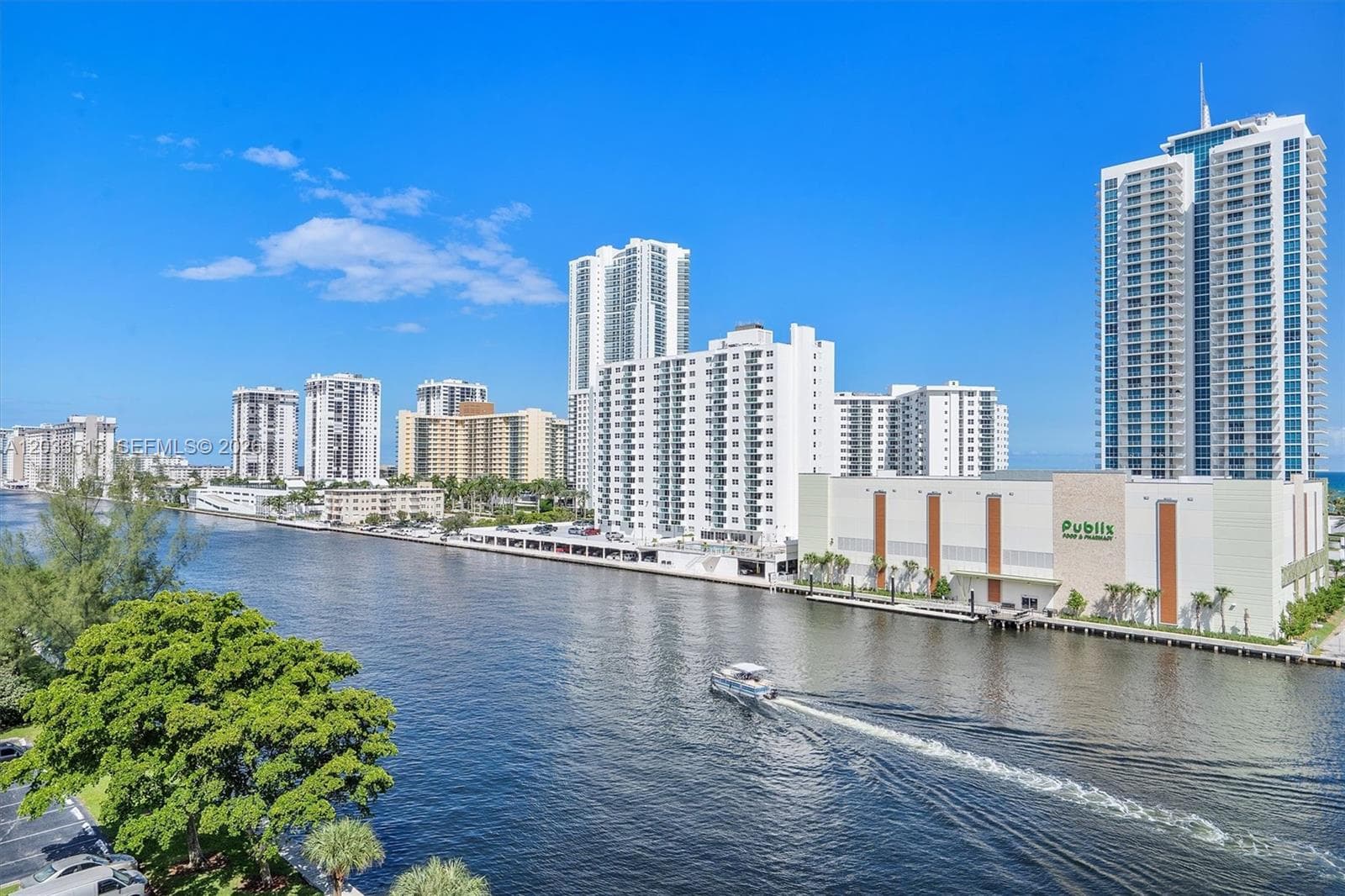 600 Parkview Dr # 815, Hallandale Beach FL 33009 photo 2