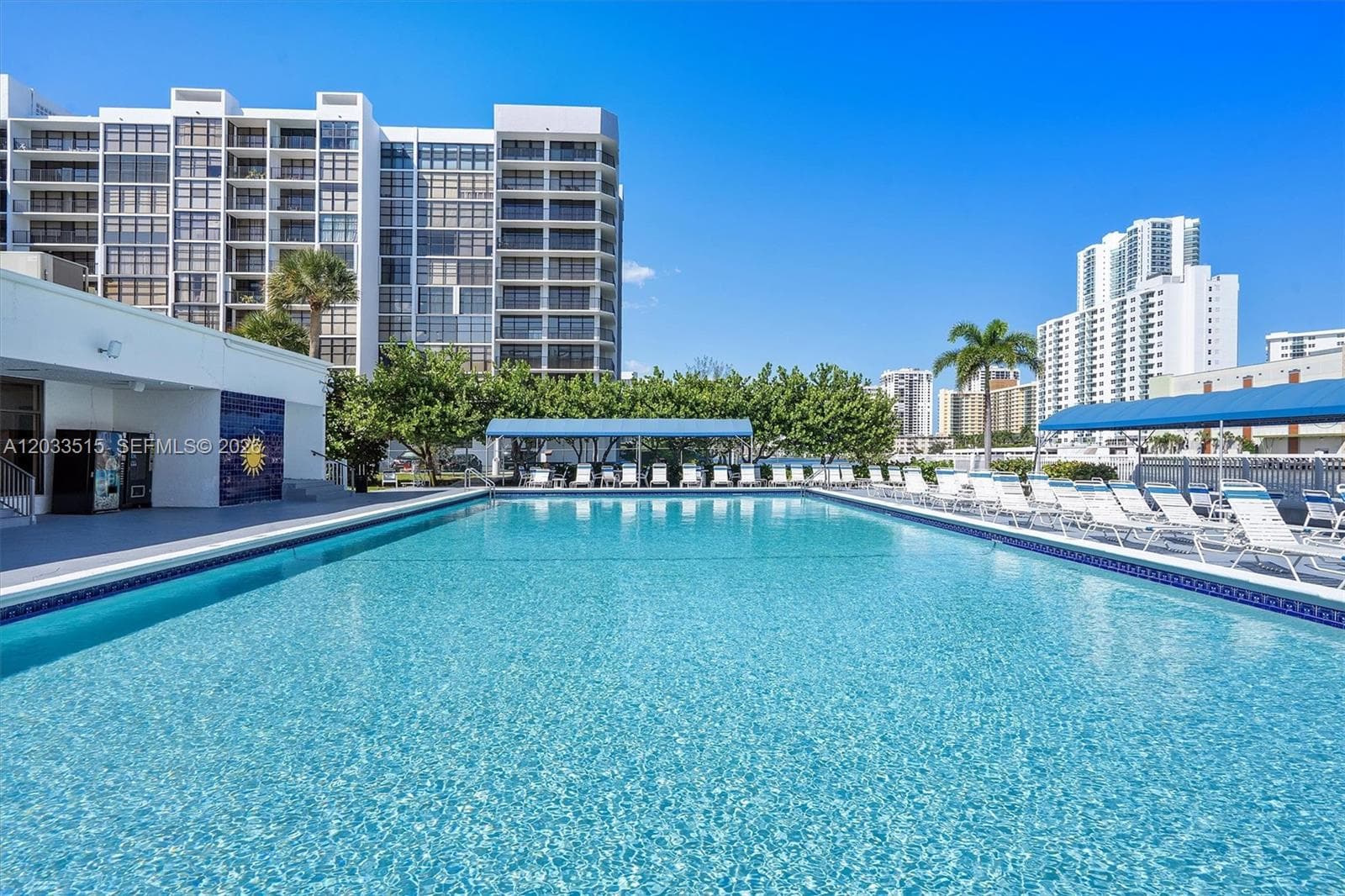 600 Parkview Dr # 815, Hallandale Beach FL 33009 photo 3