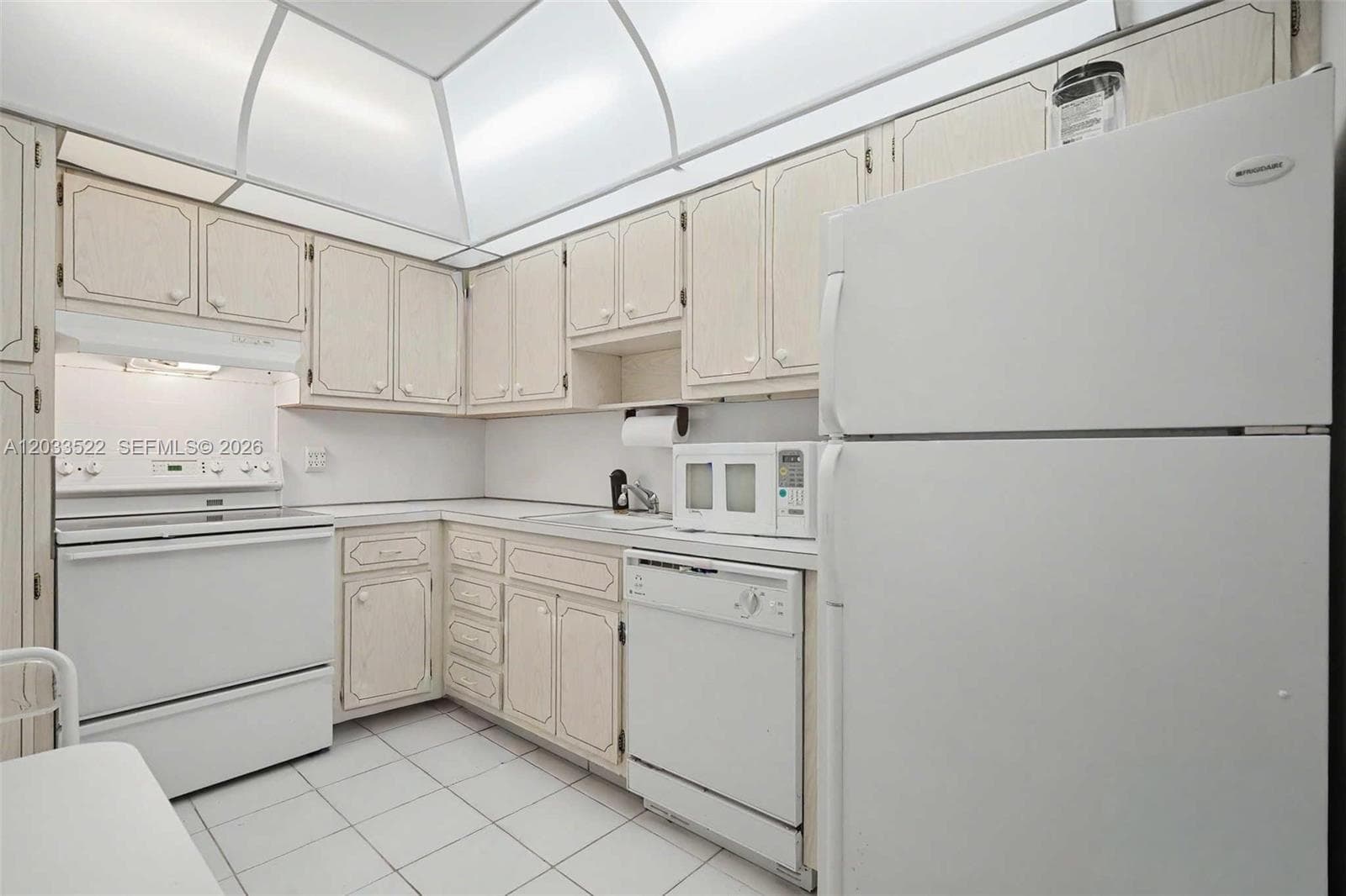 1980 S Ocean Dr # 15A, Hallandale Beach FL 33009 photo 5