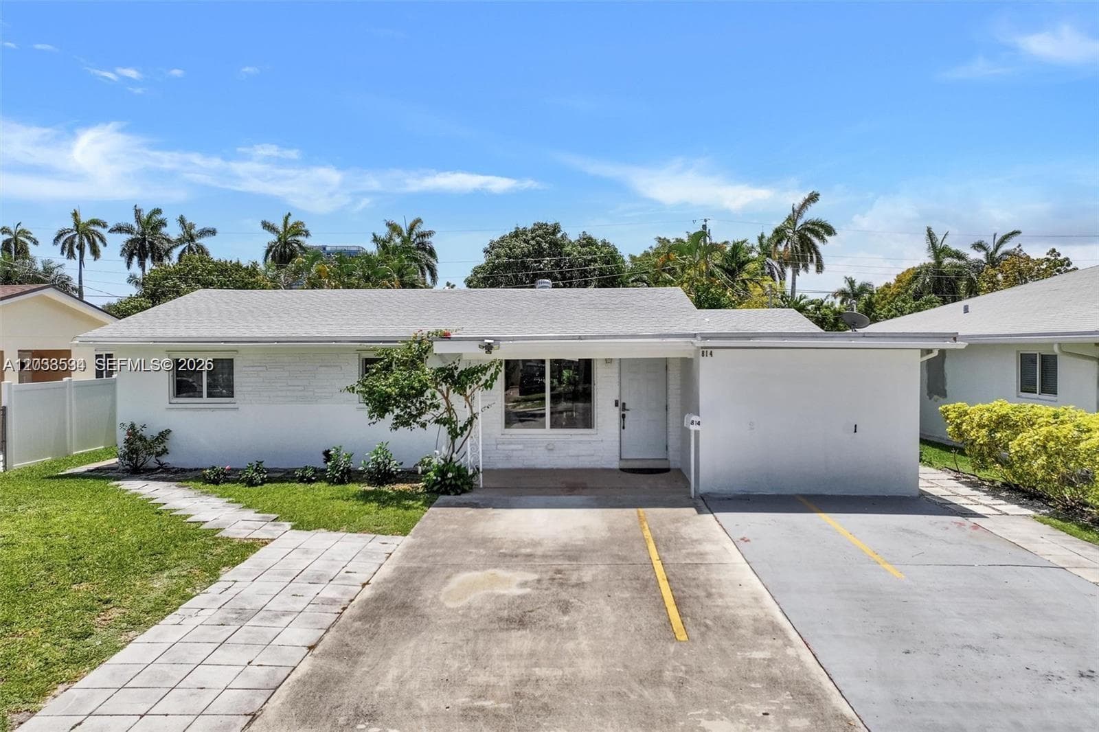 814 NE 4th St, Hallandale Beach FL 33009 photo 3