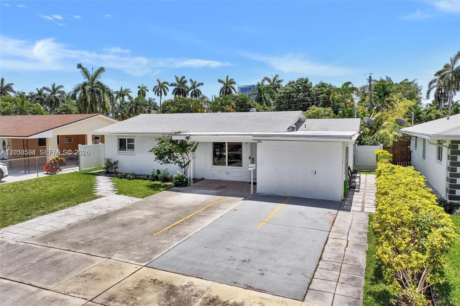 814 NE 4th St, Hallandale Beach FL 33009 photo 4