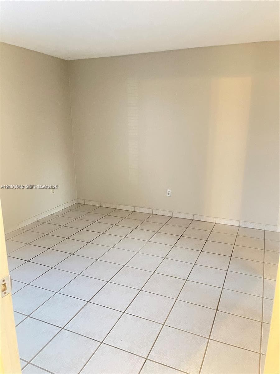 10383 N Kendall Dr # N5, Miami FL 33176 photo 5