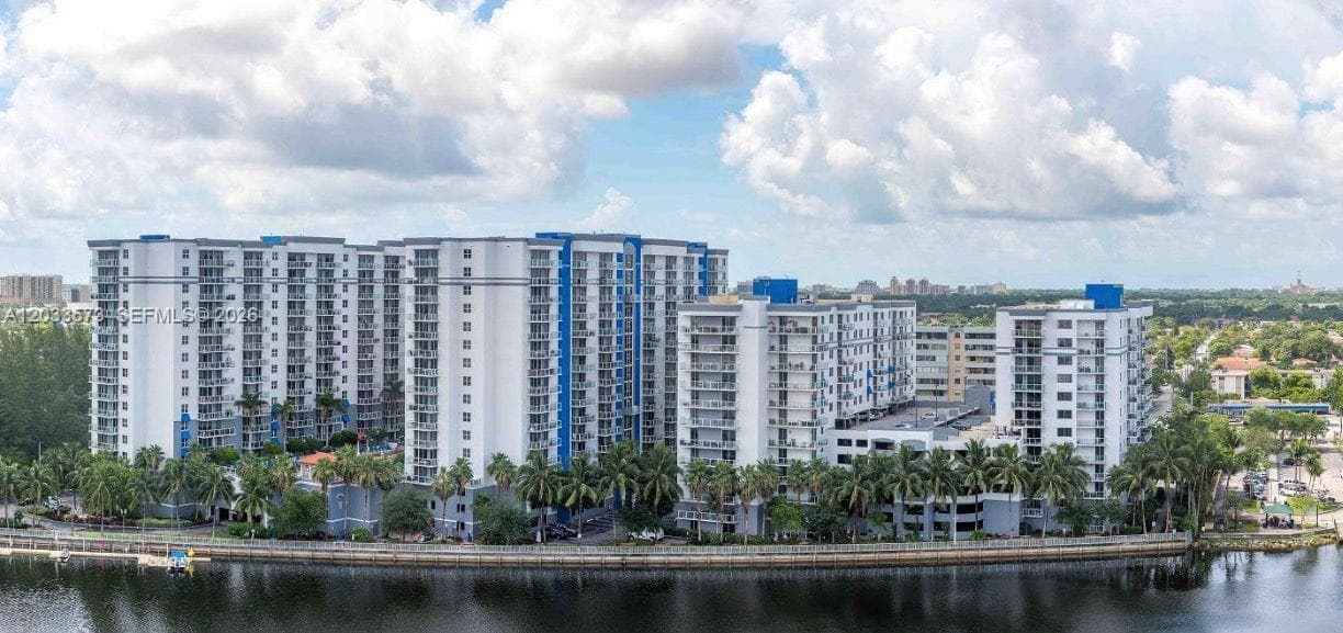 5091 NW 7th St # 906, Miami FL 33126 photo 5