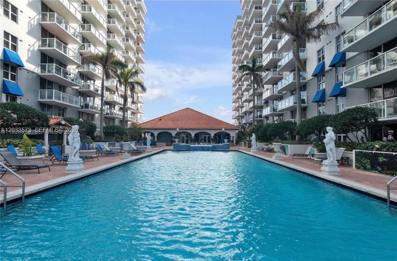 5091 NW 7th St # 906, Miami FL 33126 photo 4