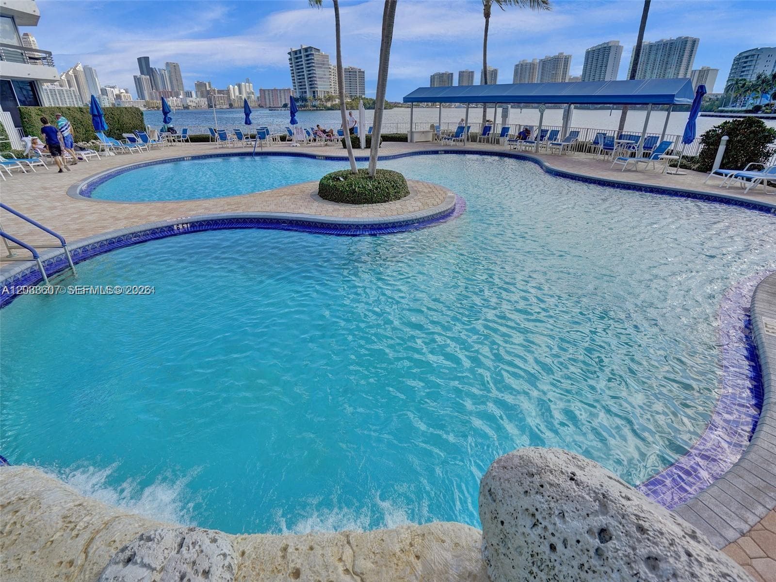 3530 Mystic Pointe Dr # 1907, Aventura FL 33180 photo 3