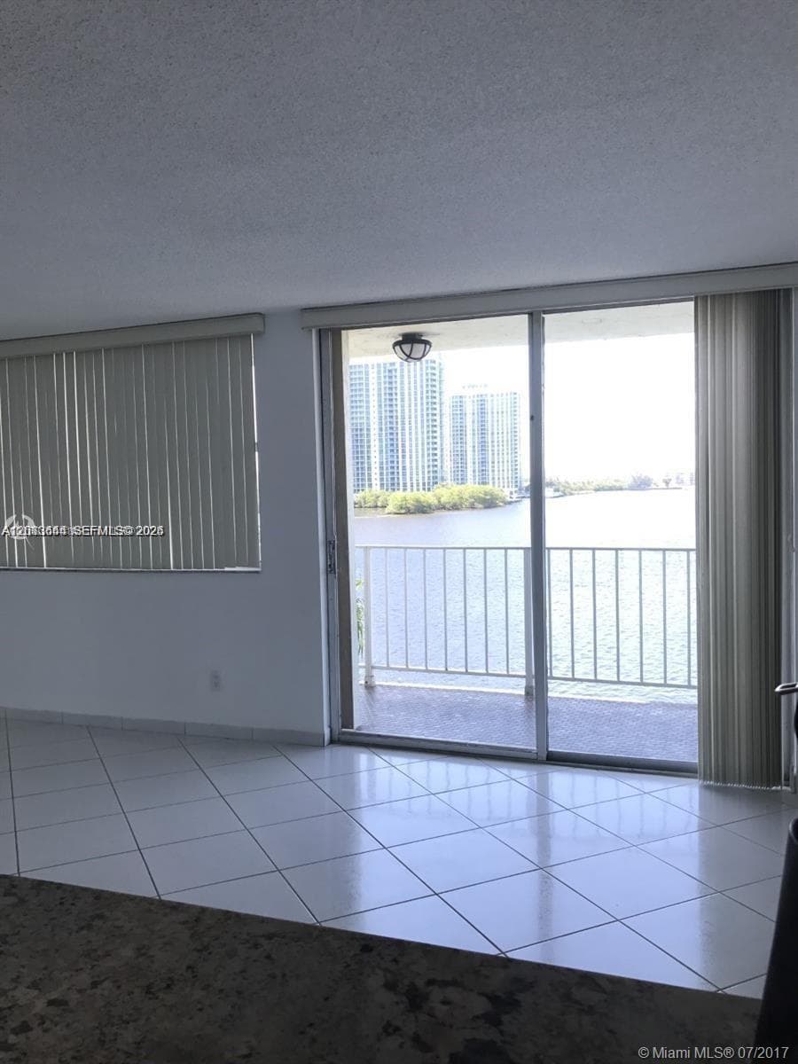 16546 NE 26th Ave # 4C, North Miami Beach FL 33160 photo 5