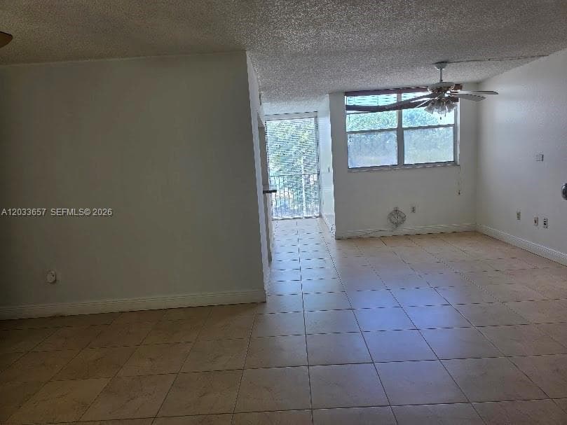 9411 SW 4th St # 303, Miami, FL 33174 photo 3