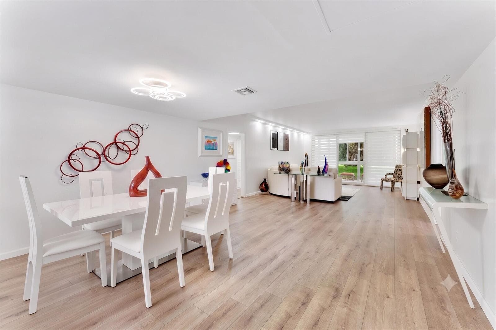 3900 Oaks Clubhouse Drive # 110, Pompano Beach FL 33069 photo 5