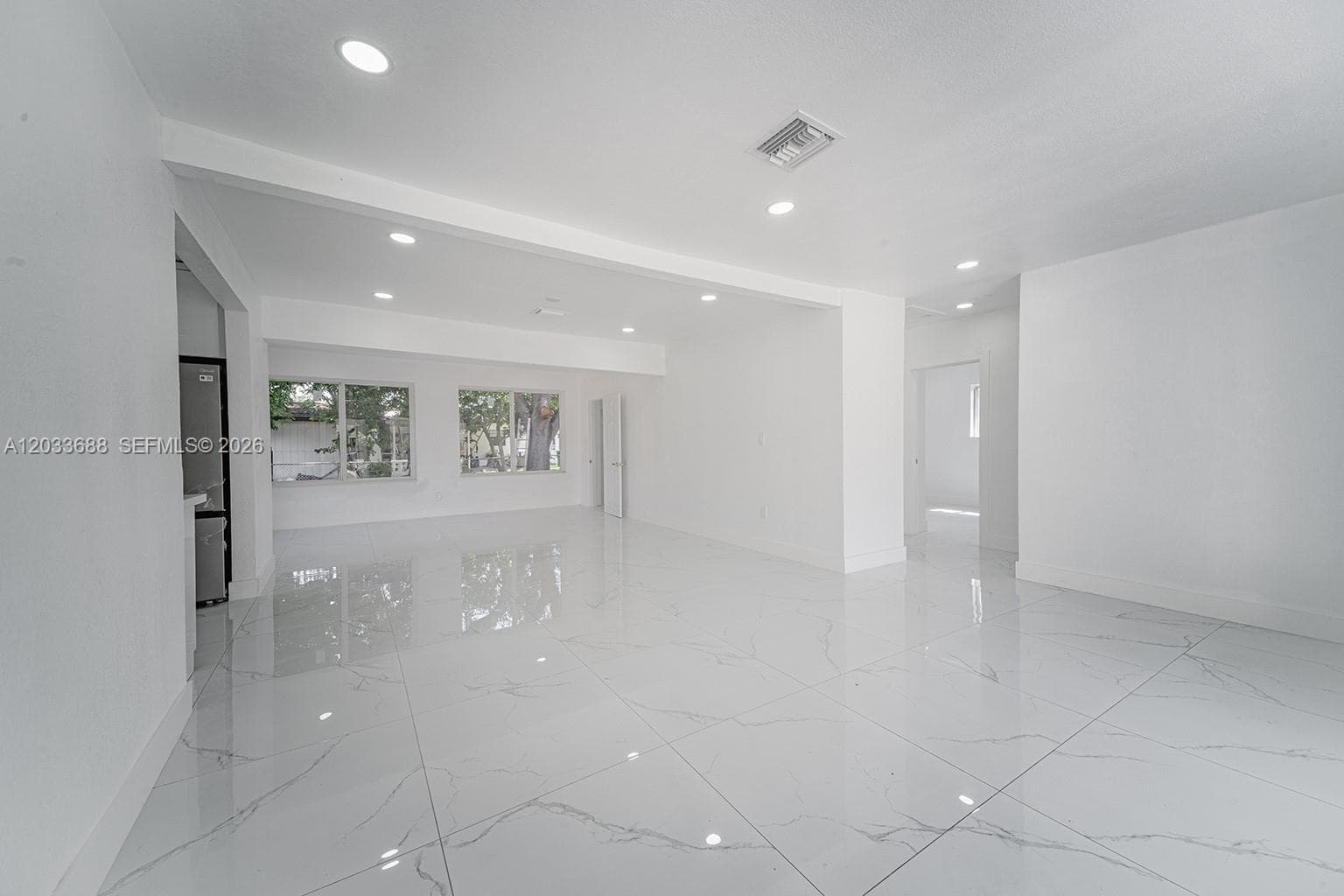 7721 Indigo St, Miramar FL 33023 photo 4