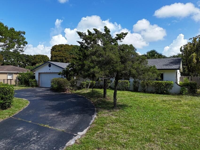 4639 Franwood Drive, Delray Beach FL 33445 photo 2