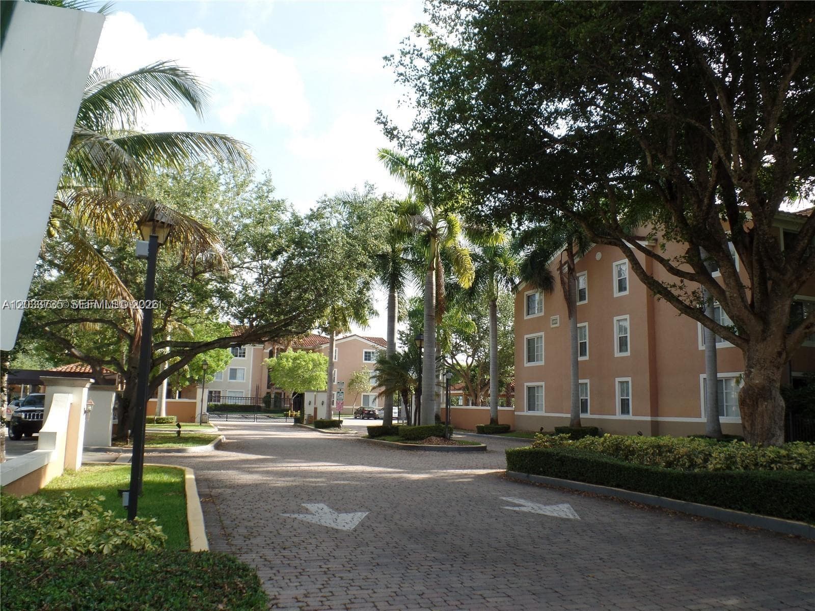 6801 SW 44th St # 203, Miami FL 33155 photo 2