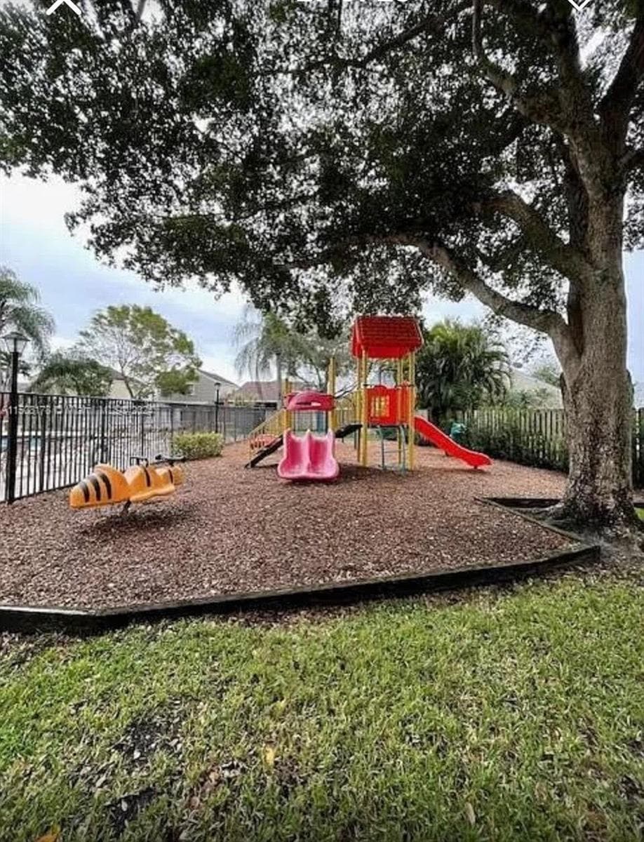 15813 W Waterside Circle # 206, Sunrise FL 33326 photo 4
