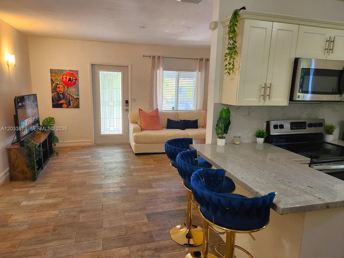 11 NW 47th Ter, Miami FL 33127 photo 4
