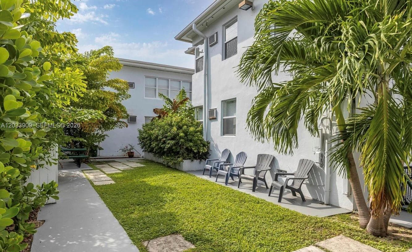 9473 Abbott Ave # 5, Surfside FL 33154 photo 2