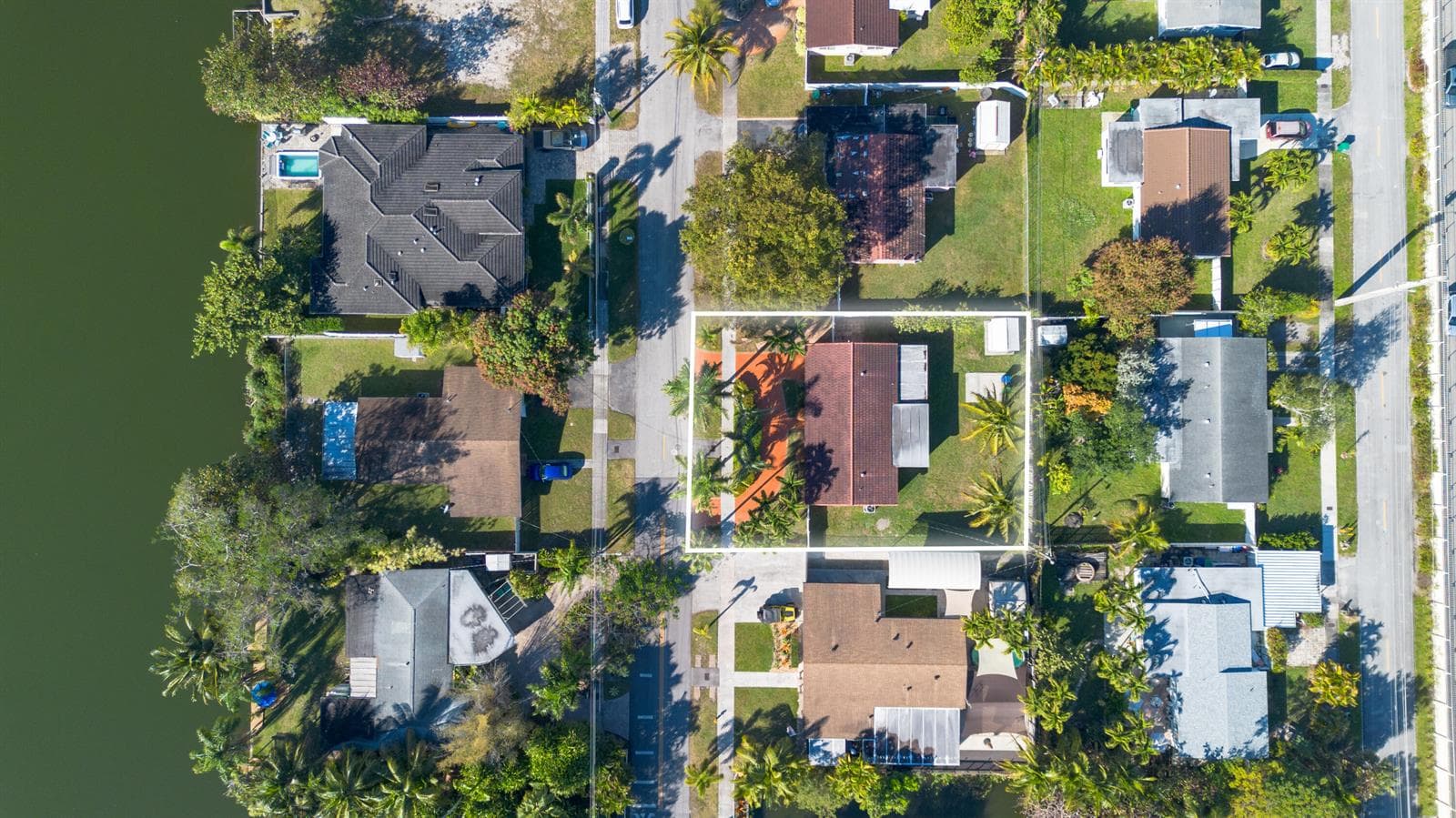 2475 NE 214th Street, Aventura FL 33180 photo 2