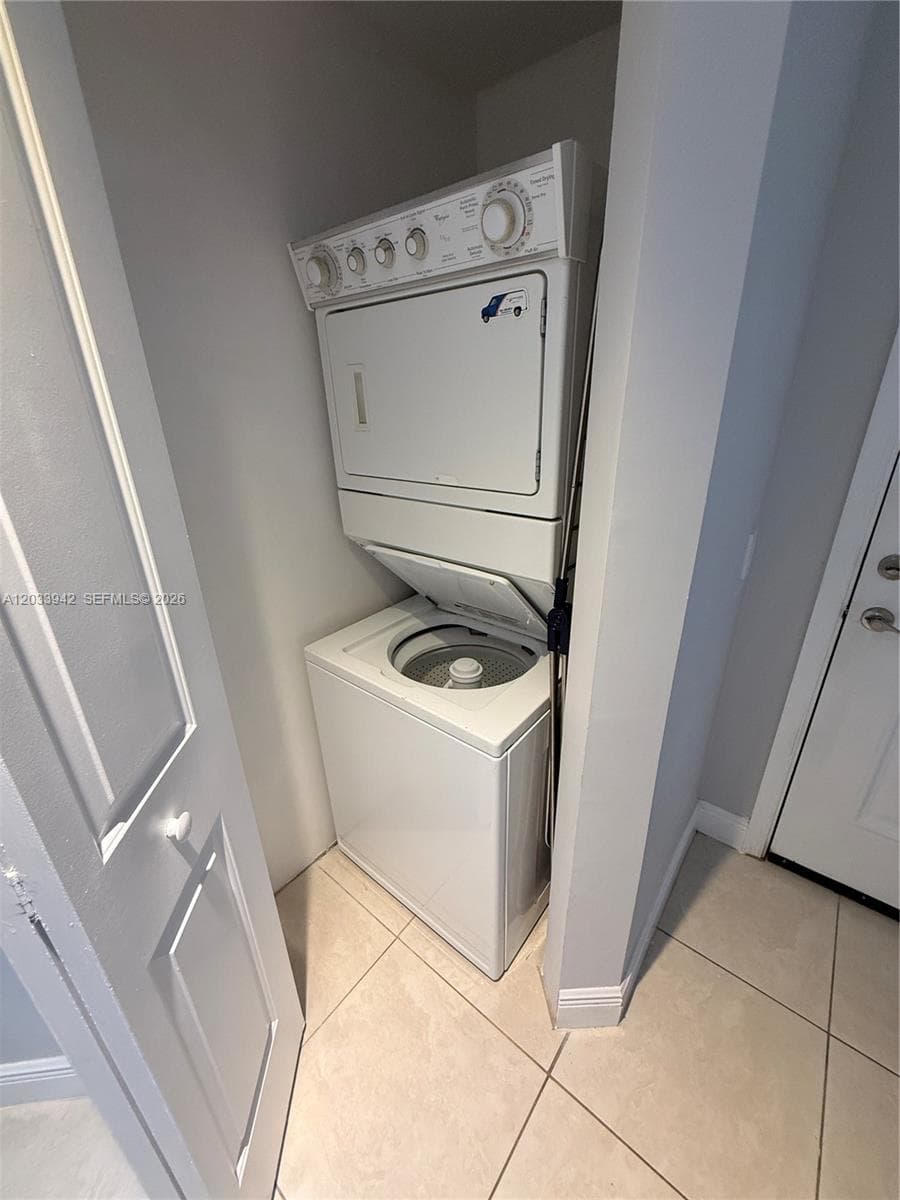 480 NE 30th St # 1504, Miami, FL 33137 photo 5
